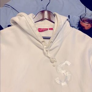Supreme hoodie